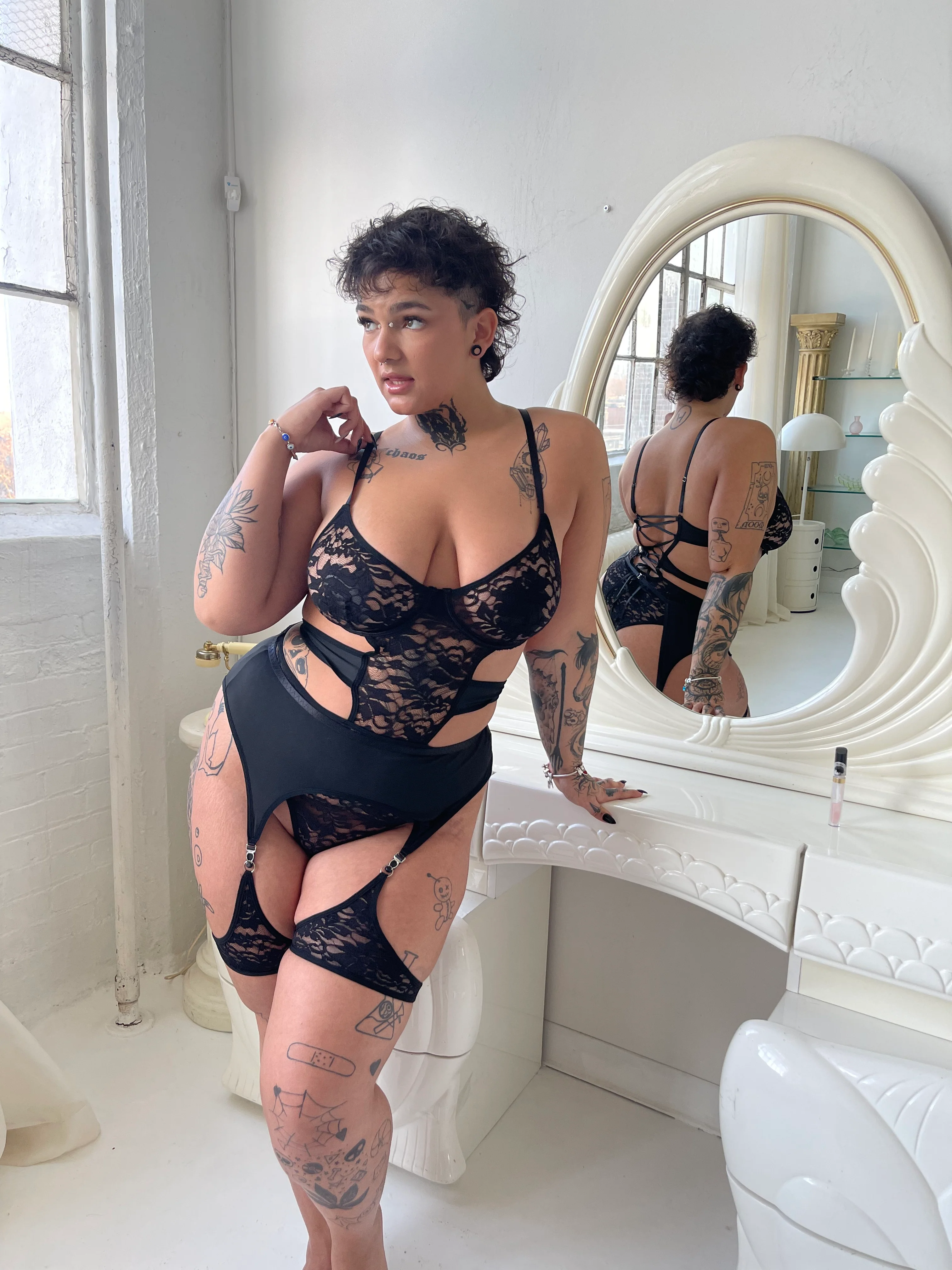 Unlace-Me Garter Bodysuit (2-Piece) - Image 11